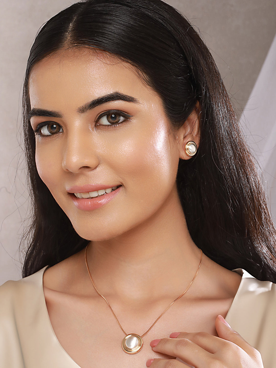 Anti-Tarnish Gold Plated Pearl Beaded Minimal Round Pearl Locket Jewellery Set